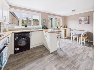 Dining Kitchen- click for photo gallery